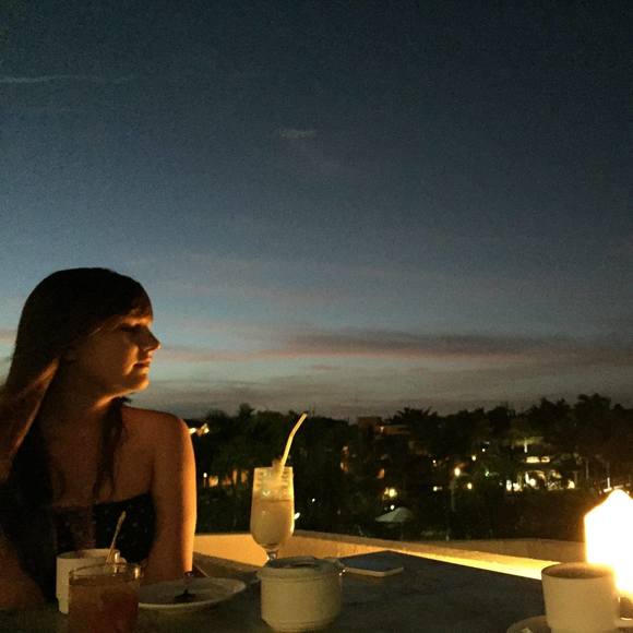 Meet your Posher, Erin - Picture 1 of 1